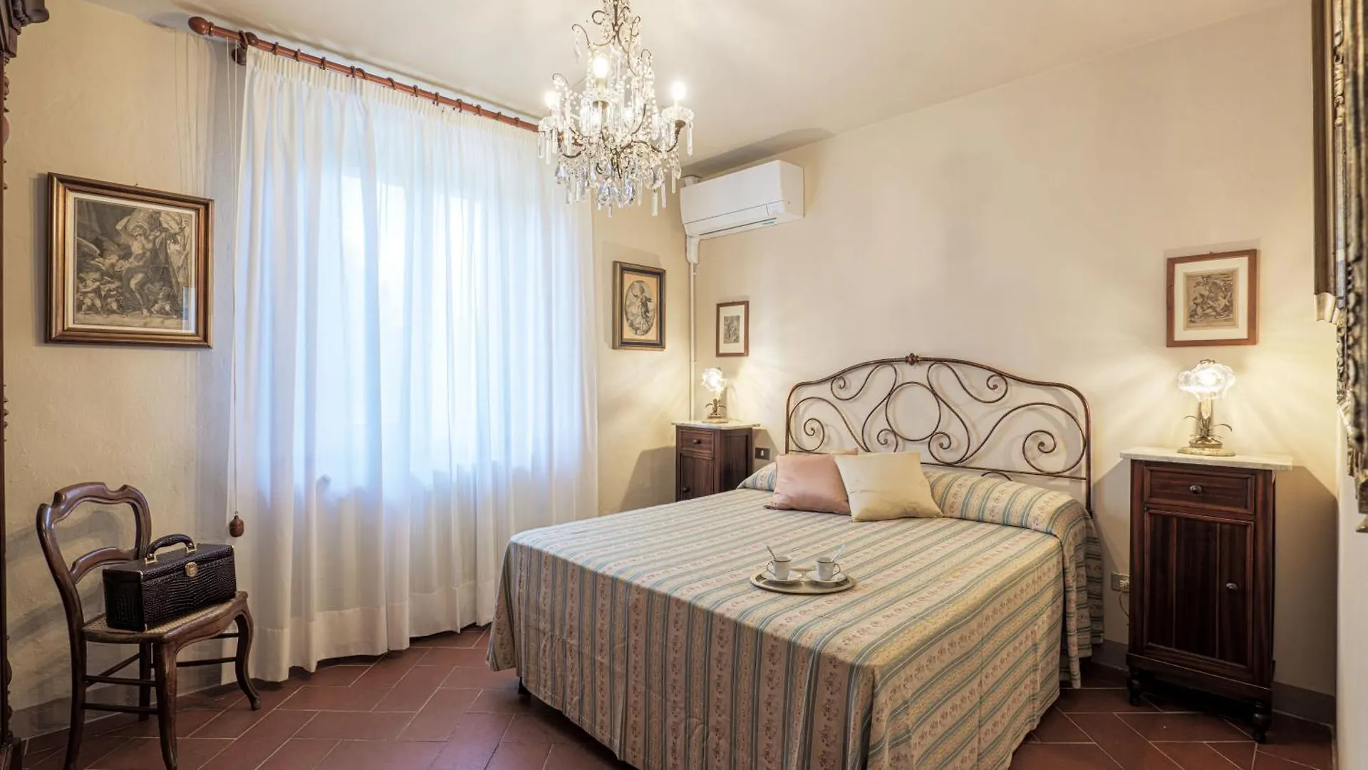 Il Cerreto 11, Emma Villas Pontedera